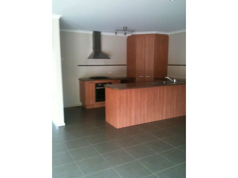 16 Kingsford Smith Court, Sandhurst, Sandhurst VIC 3977