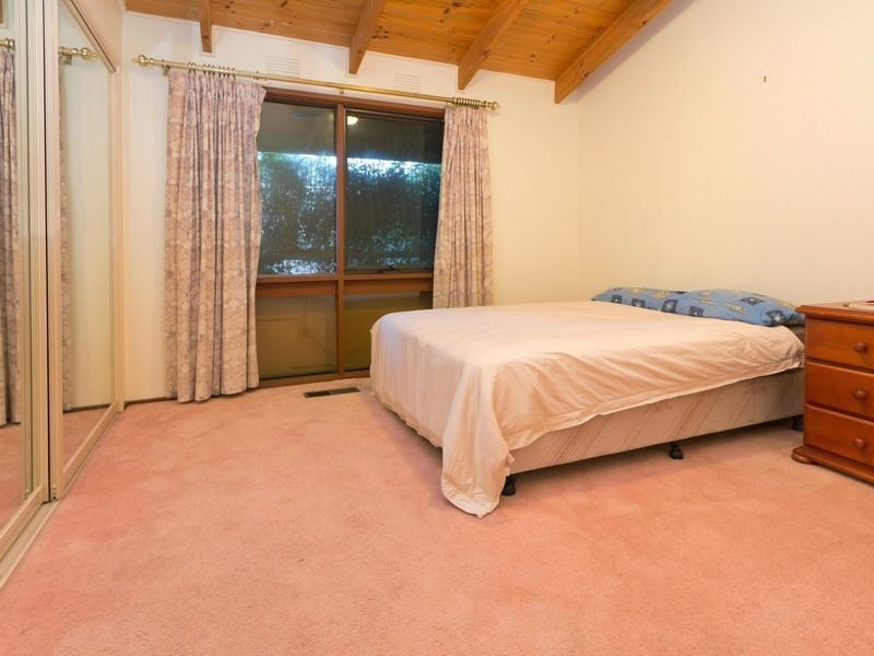 14 St Kilda Street, Mount Eliza VIC 3930