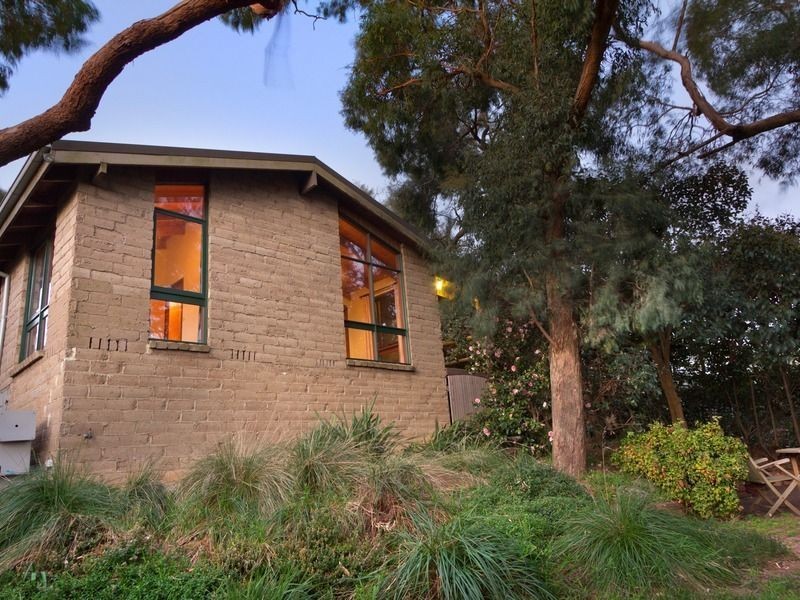 14 St Kilda Street, Mount Eliza VIC 3930