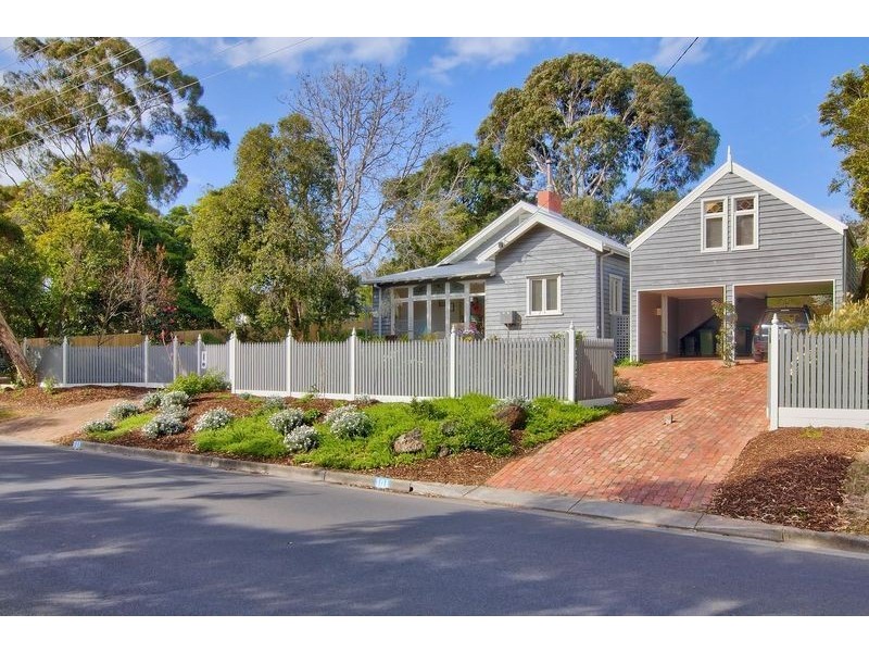 101 Rutland Avenue, Mount Eliza VIC 3930