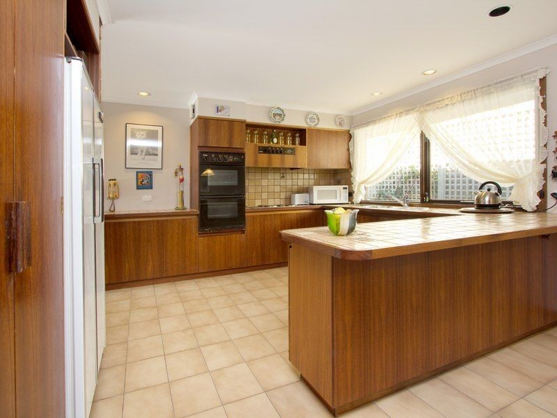 75 Kunyung Road, Mount Eliza VIC 3930