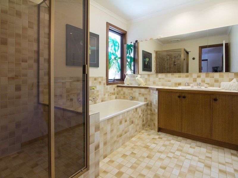 75 Kunyung Road, Mount Eliza VIC 3930