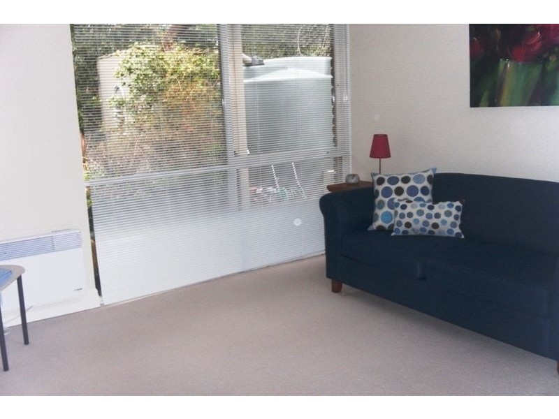 27 Banool Crescent, Mount Eliza VIC 3930
