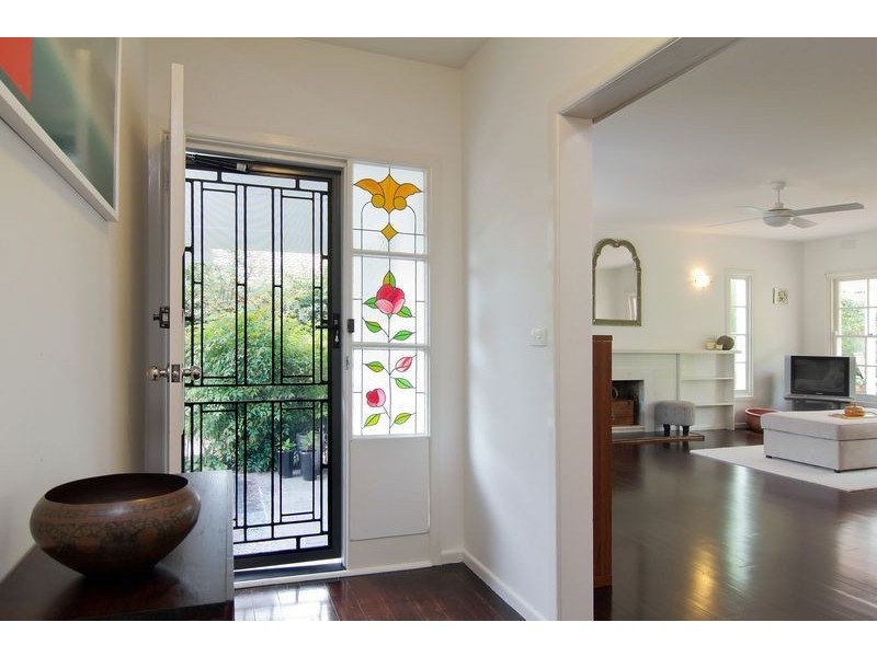 1 Redbourne Avenue, Mount Eliza VIC 3930