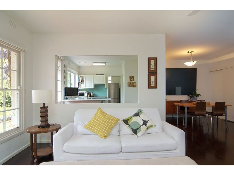 1 Redbourne Avenue, Mount Eliza VIC 3930