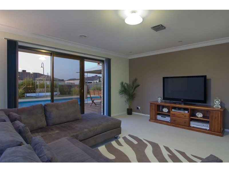 115 St Mitchell Circuit, Mornington VIC 3931