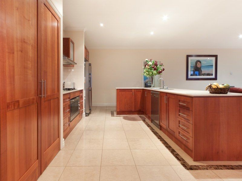 198 Moorooduc Highway, Mount Eliza VIC 3930