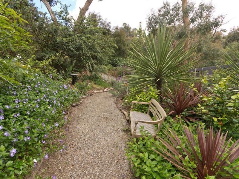 112 Banool Crescent, Mount Eliza VIC 3930
