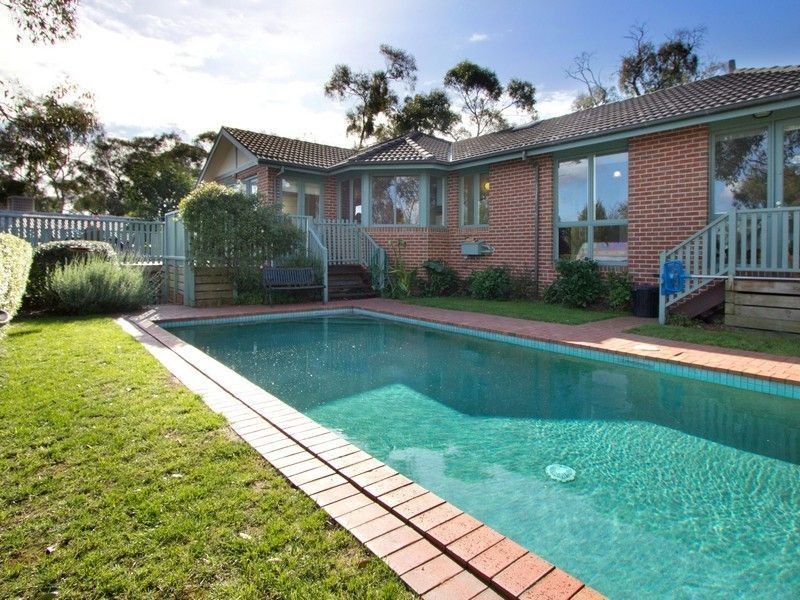 96 Banool Crescent, Mount Eliza VIC 3930