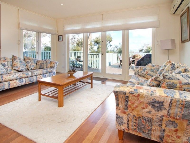 96 Banool Crescent, Mount Eliza VIC 3930