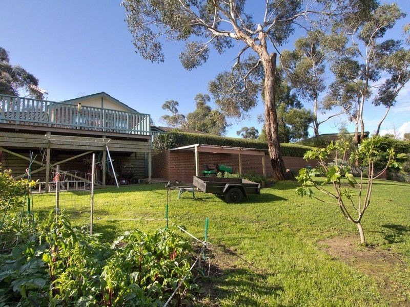 96 Banool Crescent, Mount Eliza VIC 3930