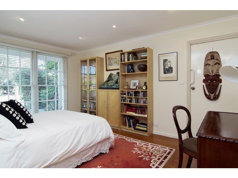 1/143 Mt Eliza Way, Mount Eliza VIC 3930