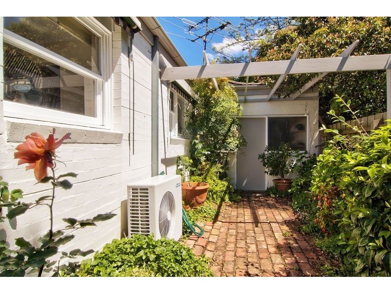 1/143 Mt Eliza Way, Mount Eliza VIC 3930