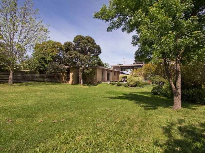 81 Kunyung Road, Mount Eliza VIC 3930