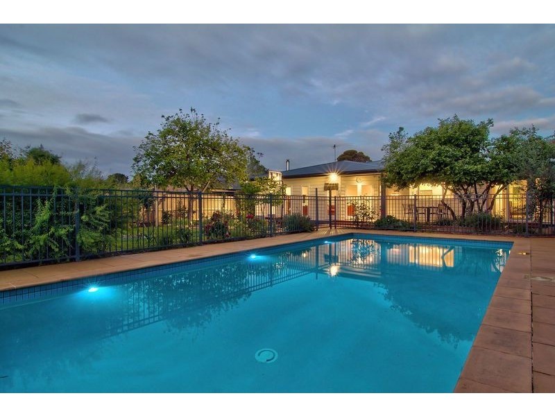 24 Barmah Street, Mount Eliza VIC 3930