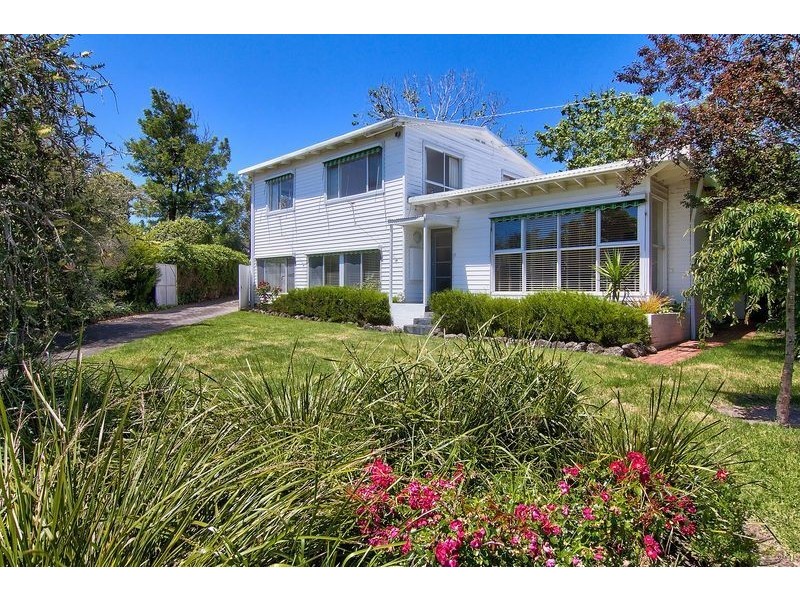 77 Wimborne Avenue, Mount Eliza VIC 3930