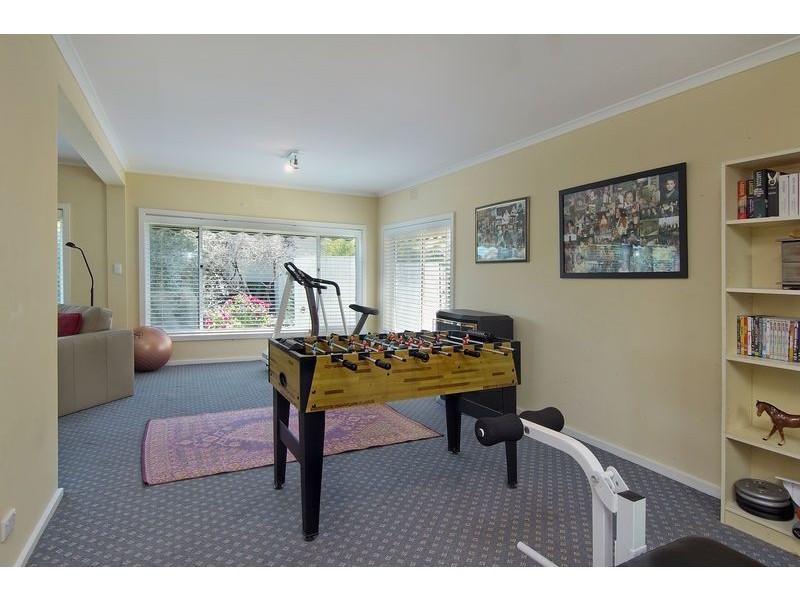 77 Wimborne Avenue, Mount Eliza VIC 3930
