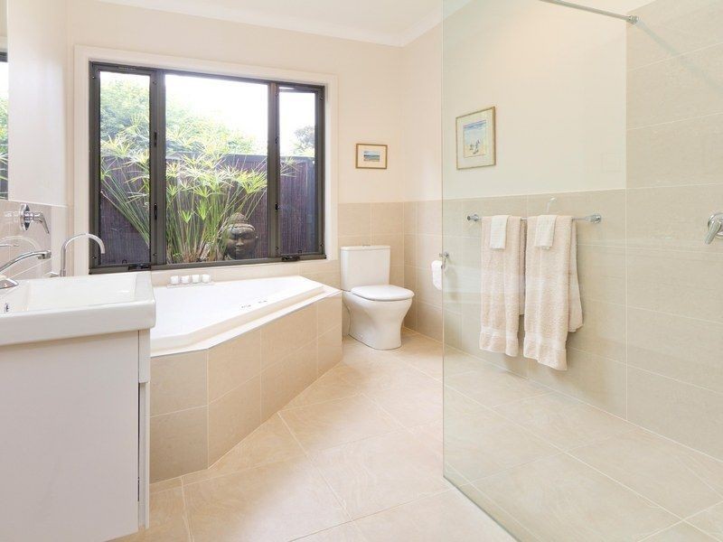 35 Fleetwood Crescent, Frankston South VIC 3199