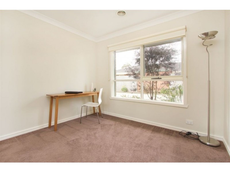 2/11 Coonara Avn, Mount Eliza VIC 3930