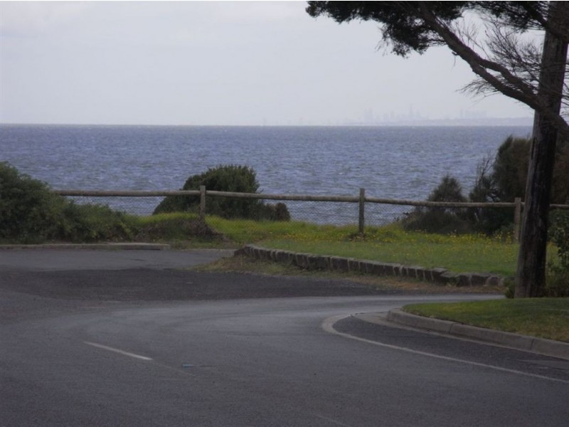 8 Canadian Bay Road, Mount Eliza VIC 3930