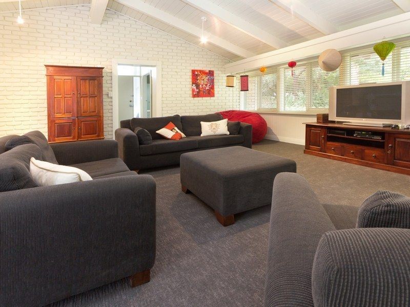 1 Allambi Court, Mount Eliza VIC 3930