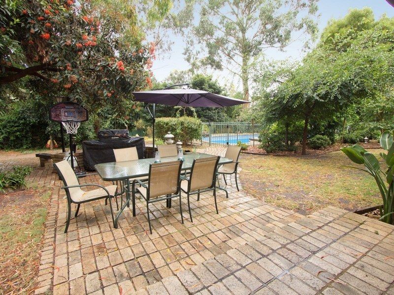 1 Allambi Court, Mount Eliza VIC 3930