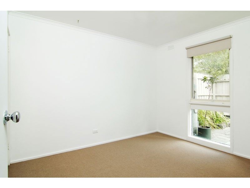 2/9 Leicester Avenue, Mount Eliza VIC 3930