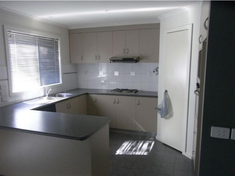 8 Batman Avenue, Mount Eliza VIC 3930