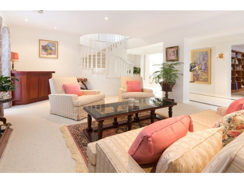 5 Williams Road, Mount Eliza VIC 3930