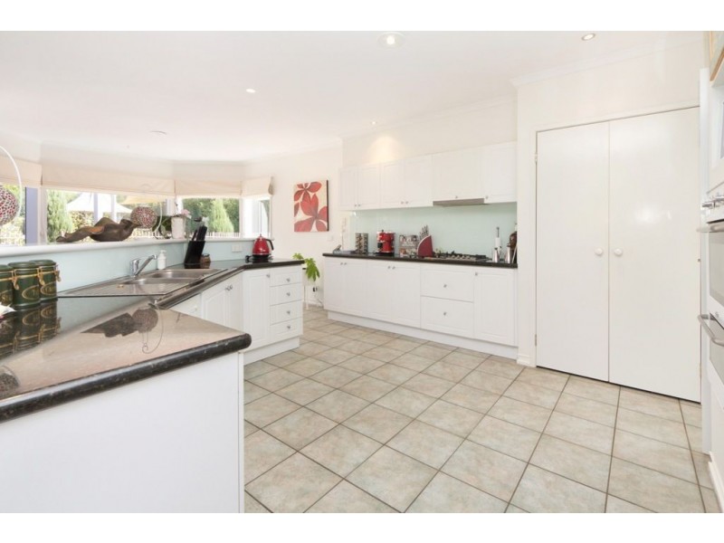 5 Williams Road, Mount Eliza VIC 3930