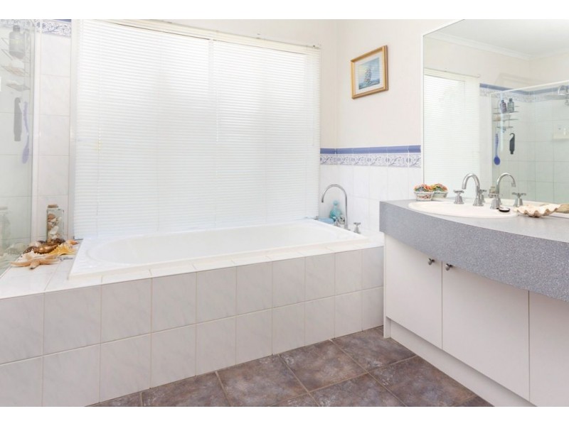 5 Williams Road, Mount Eliza VIC 3930