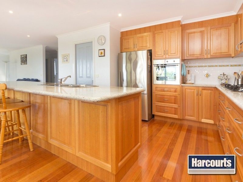 12 Brighton Crescent, Mount Eliza VIC 3930