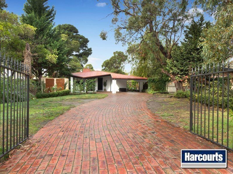 107 Wooralla Drive, Mount Eliza VIC 3930