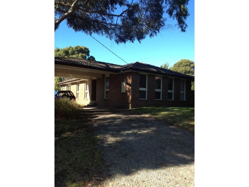 18 Warana Way, Mount Eliza VIC 3930