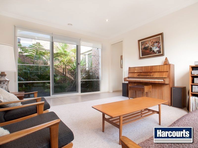 6 Leicester Avenue, Mount Eliza VIC 3930