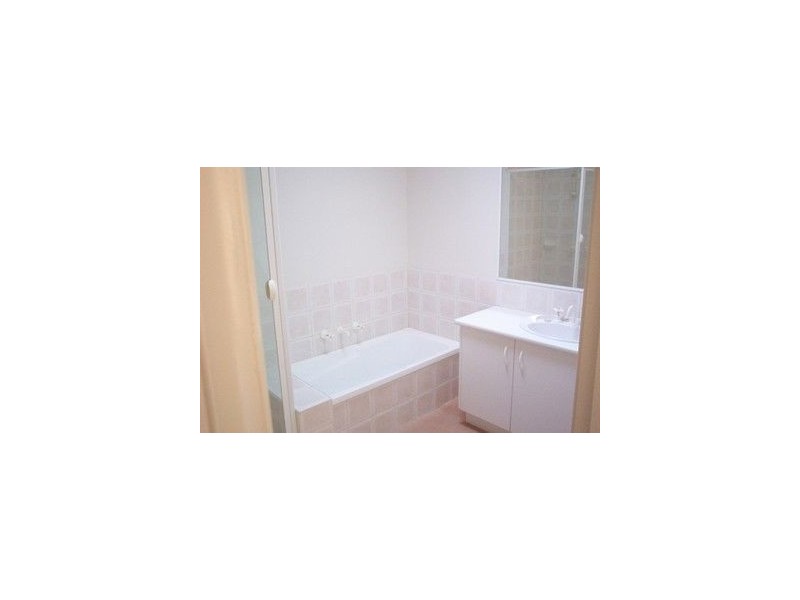 3/92 Herbert St, Mornington VIC 3931