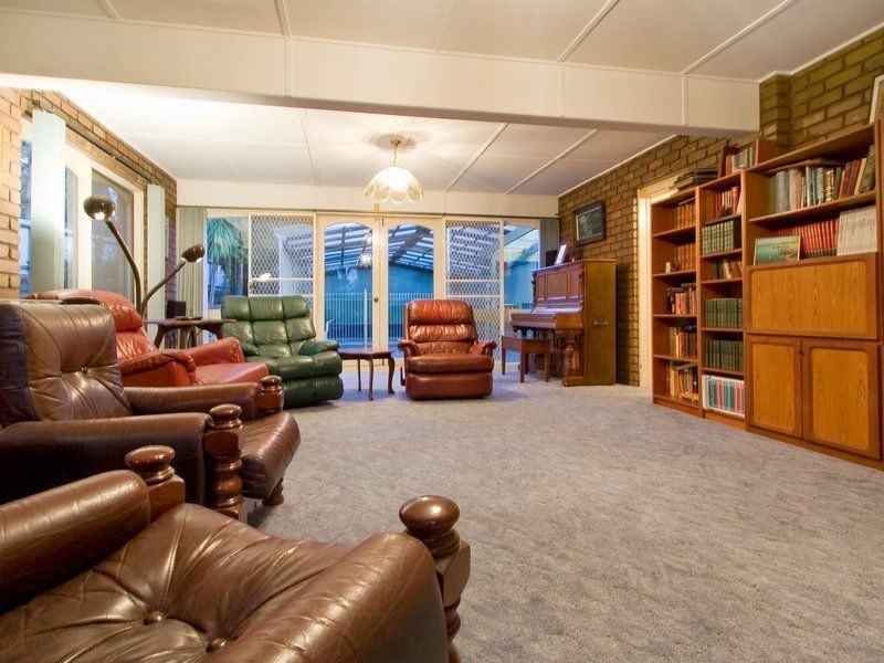 8 Bellbird Road, Mount Eliza VIC 3930