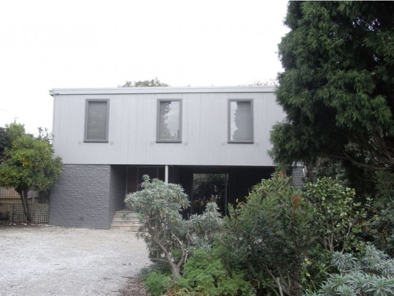 28 Roehampton Crescent, Mount Eliza VIC 3930