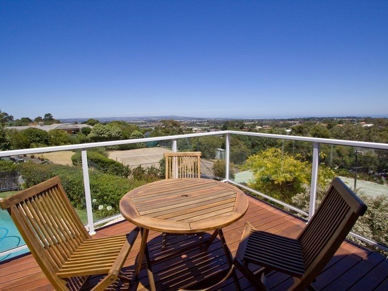 6 Brulu Close, Mount Eliza VIC 3930