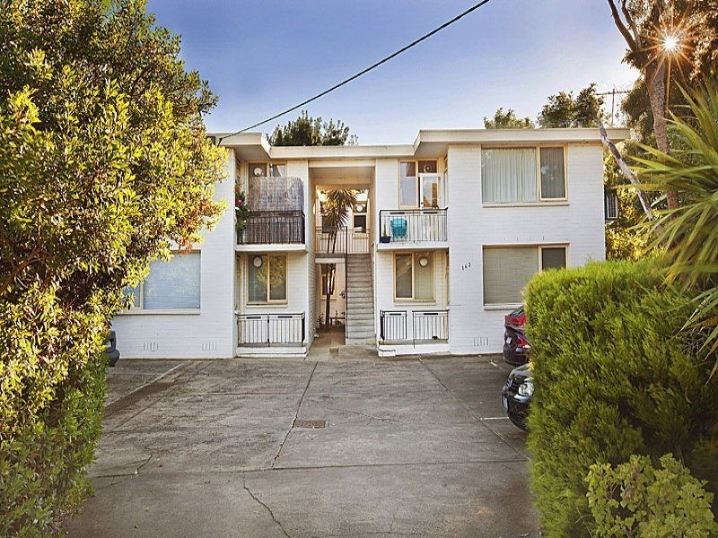2/162 Canadian Bay Road, Mount Eliza VIC 3930
