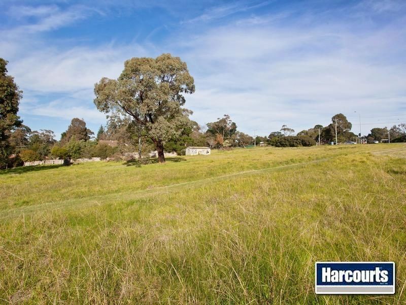 235 Canadian Bay Road, Mount Eliza VIC 3930