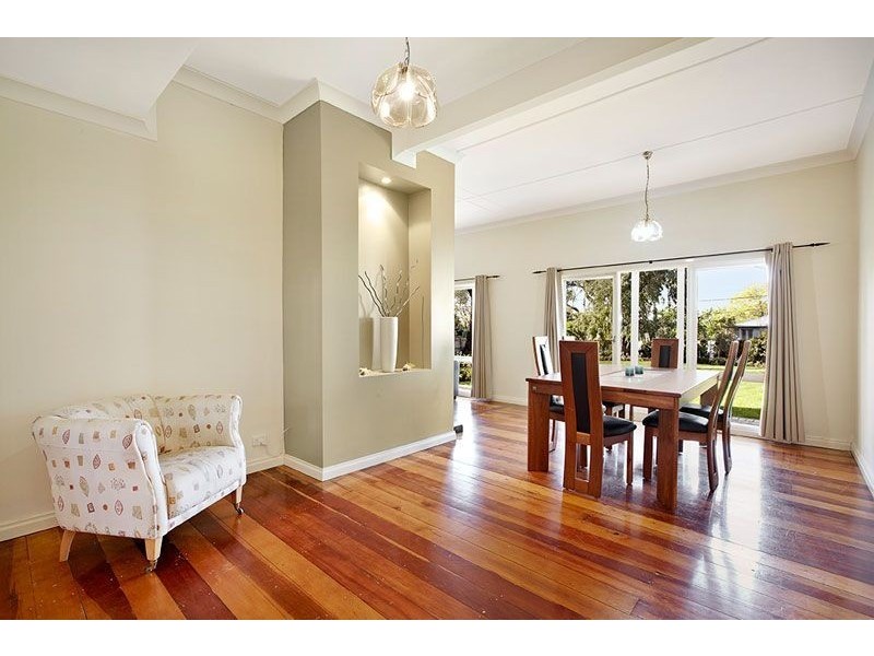 23 Rosserdale Crescent, Mount Eliza VIC 3930