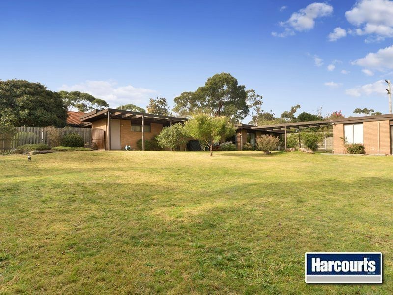 11-13 Mountain View Road, Mount Eliza VIC 3930