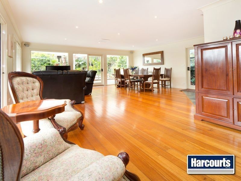 53 Wimbledon Avenue, Mount Eliza VIC 3930