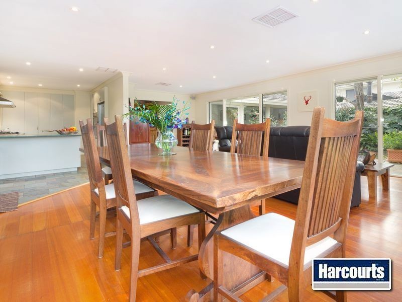 53 Wimbledon Avenue, Mount Eliza VIC 3930