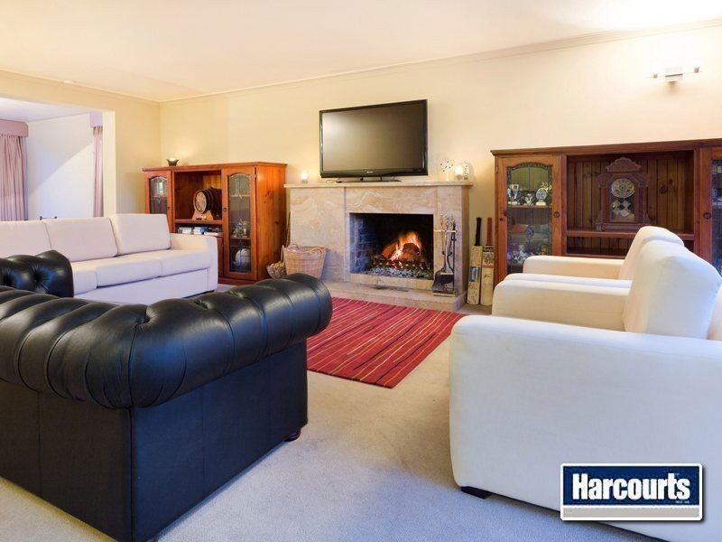 19 Meadow Lane, Mount Eliza VIC 3930