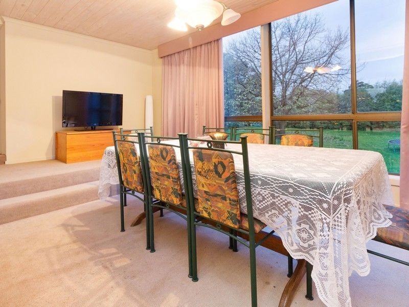 19 Meadow Lane, Mount Eliza VIC 3930