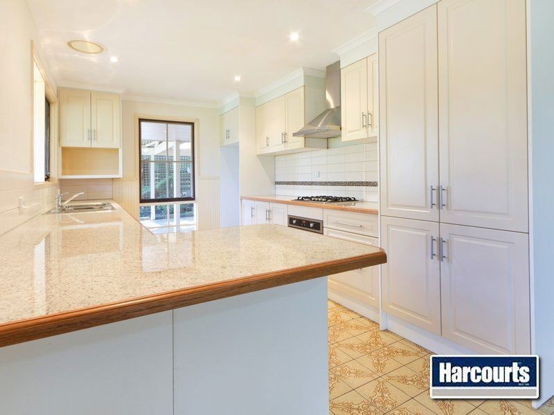 99 Quinns Parade, Mount Eliza VIC 3930