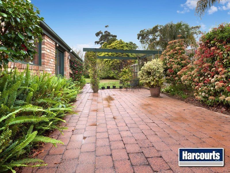 21 Roborough Avenue, Mount Eliza VIC 3930