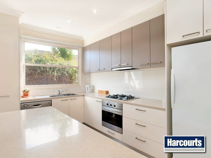 6 Leicester Ave, Mount Eliza VIC 3930